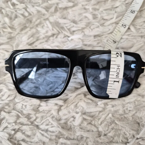 Black Square Flat Top Sunglasses with Blue Tint Lenses - Picture 11 of 11